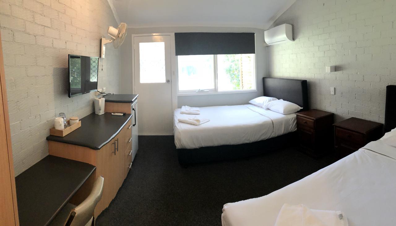 Bateau Bay Hotel Extérieur photo